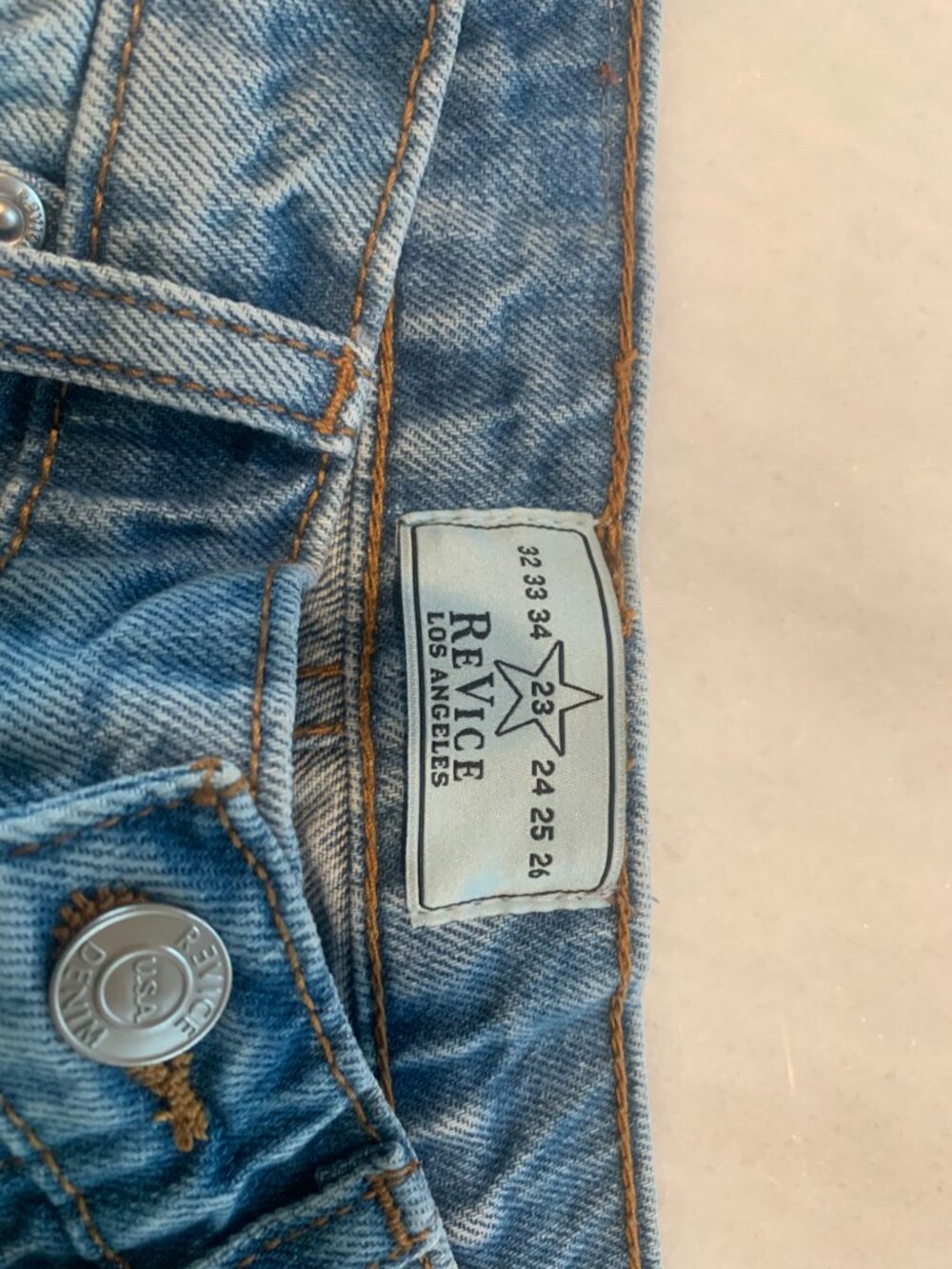 Revice Denim jean shorts - Picture 3 of 4